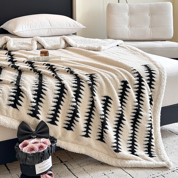 91家纺网 家纺一手货源 找家纺 沐棉家居 2025新款双层提花羊羔绒毛毯毯子 节节高