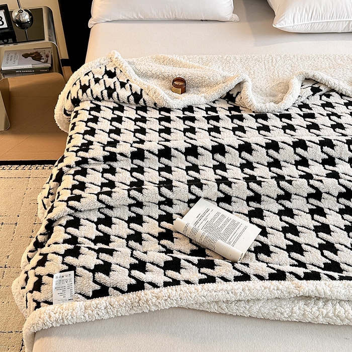 91家纺网 家纺一手货源 找家纺 沐棉家居 2025新款双层提花羊羔绒毛毯毯子 千鸟格