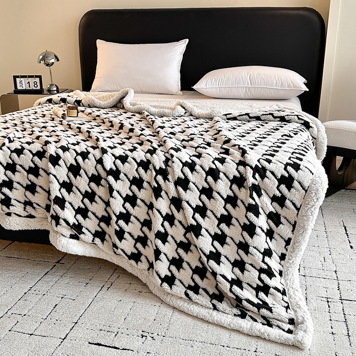 91家纺网 家纺一手货源 找家纺 沐棉家居 2025新款双层提花羊羔绒毛毯毯子 千鸟格
