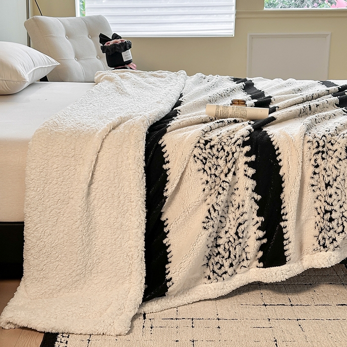 91家纺网 家纺一手货源 找家纺 沐棉家居 2025新款双层提花羊羔绒毛毯毯子 时光条