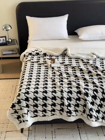 91家纺网 家纺一手货源 找家纺 沐棉家居 2025新款双层提花羊羔绒毛毯毯子 千鸟格