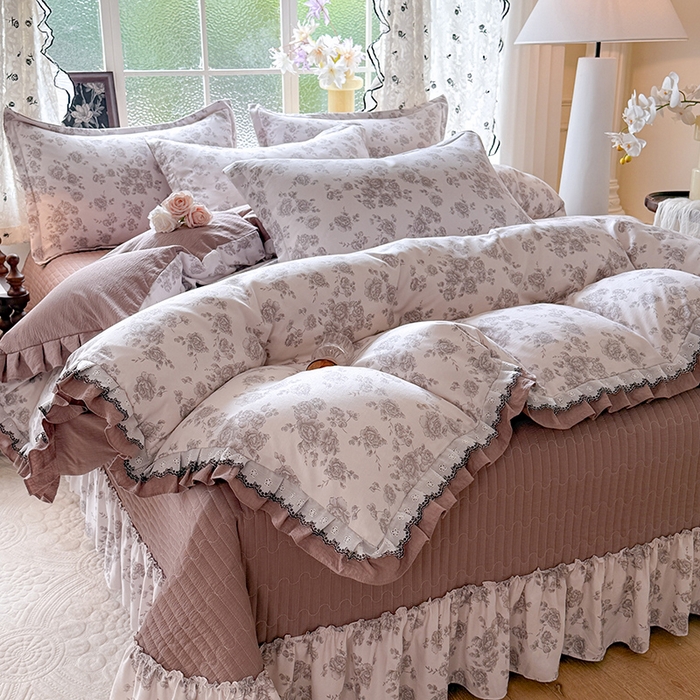 91家纺网 家纺一手货源 找家纺 （总）韩约家纺 2025新款1双层刺绣花边法式床盖款棉麻四件套（全网控价：不低于1.5m139，1.8m144，2.0m149，2.0加大154）