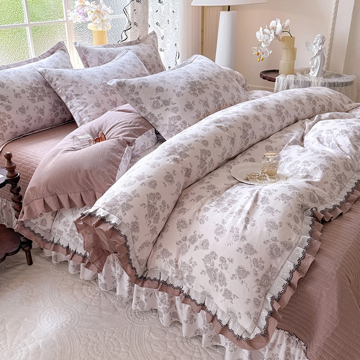 91家纺网 家纺一手货源 找家纺 （总）韩约家纺 2025新款1双层刺绣花边法式床盖款棉麻四件套（全网控价：不低于1.5m139，1.8m144，2.0m149，2.0加大154）