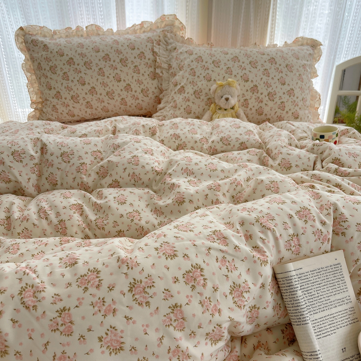 91家纺网 家纺一手货源 找家纺 轻奢坊 2025新款双层花边仙仙碎花水洗棉四件套 花梦境