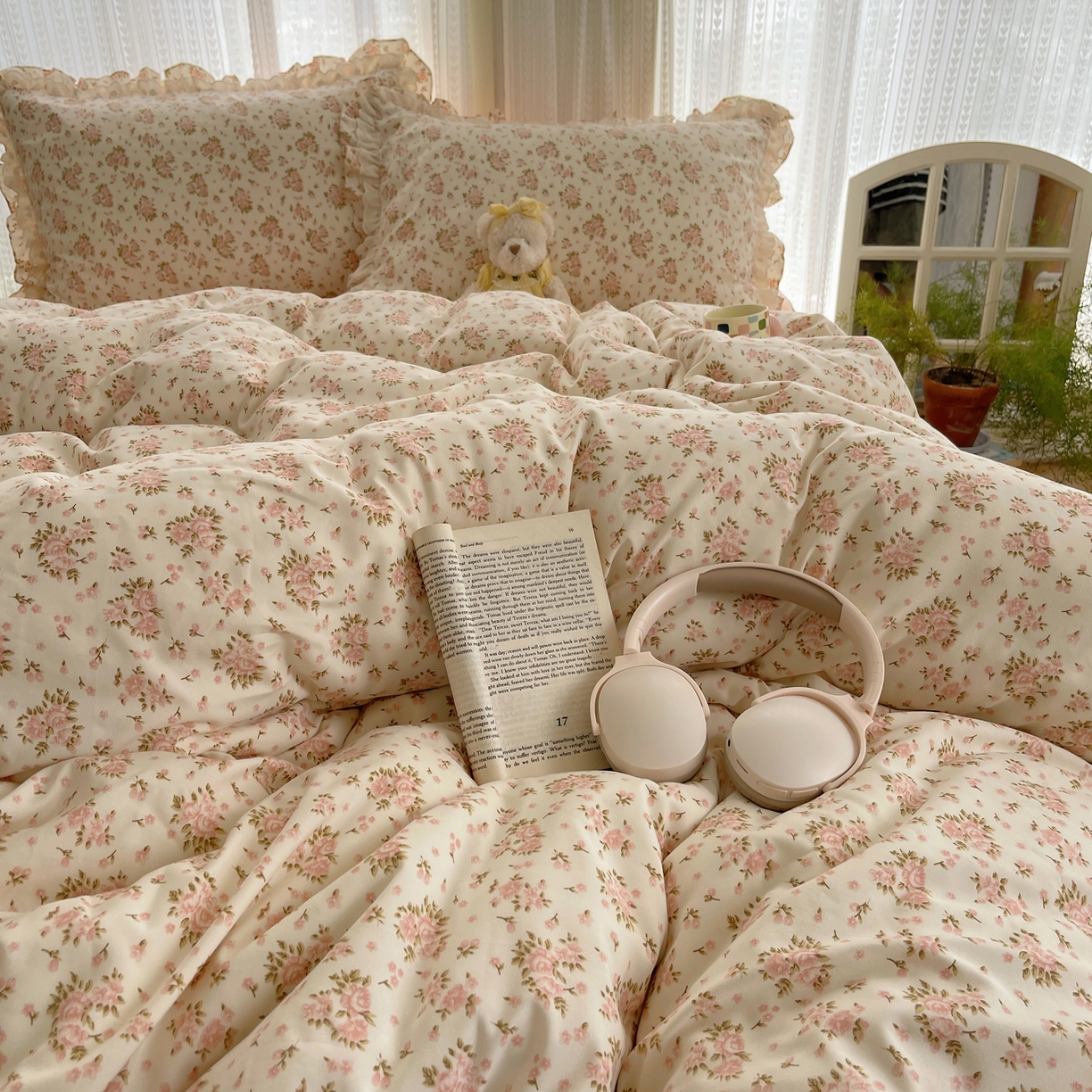 91家纺网 家纺一手货源 找家纺 轻奢坊 2025新款双层花边仙仙碎花水洗棉四件套 花梦境