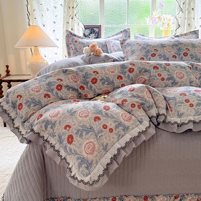 91家纺网 家纺一手货源 找家纺 韩约家纺 2025新款1双层刺绣花边法式床盖款棉麻四件套（全网控价：不低于1.5m139，1.8m144，2.0m149，2.0加大154） 眷恋