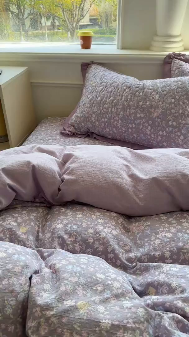 91家纺网 家纺一手货源 找家纺 美梦家纺 2025新款皱皱纱花边夹棉床盖四件套 浮生如梦