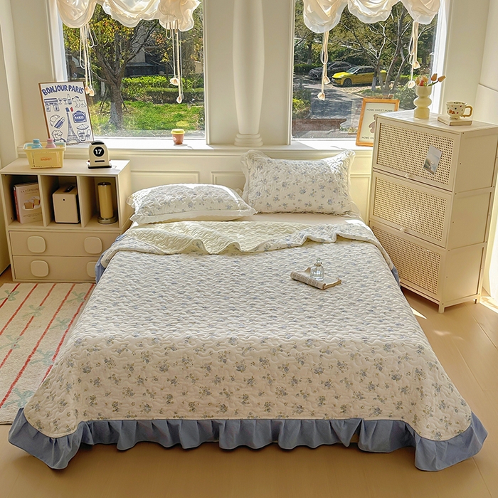 91家纺网 家纺一手货源 找家纺 美梦家纺 2025新款皱皱纱花边夹棉床盖四件套 海盐桃桃