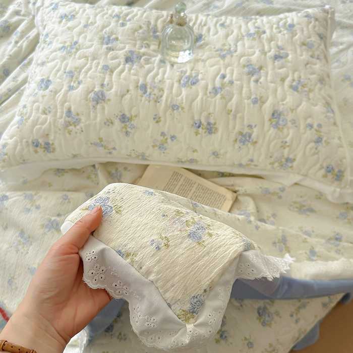 91家纺网 家纺一手货源 找家纺 美梦家纺 2025新款皱皱纱花边夹棉床盖四件套 海盐桃桃