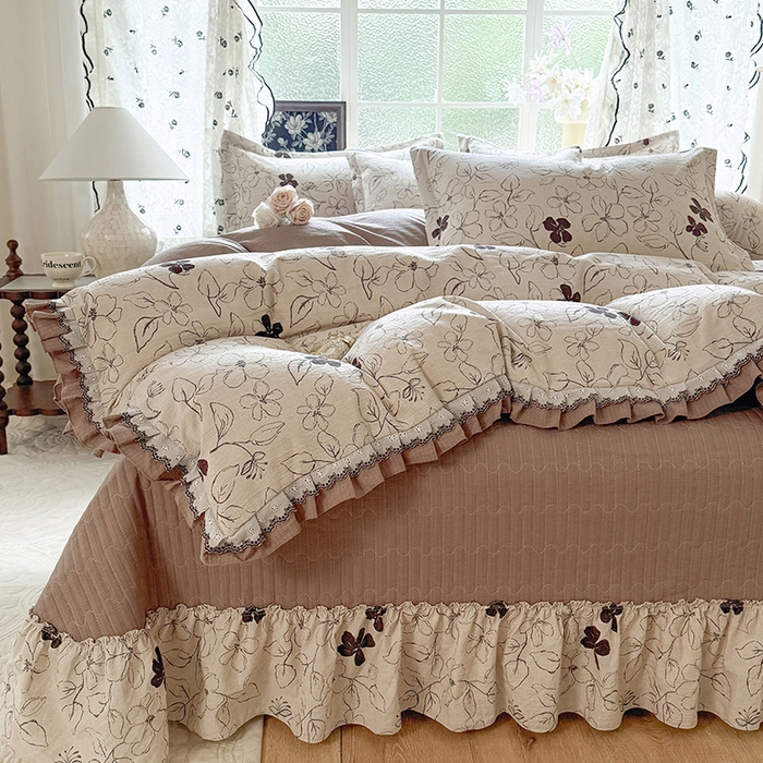 91家纺网 家纺一手货源 找家纺 韩约家纺 2025新款1双层刺绣花边法式床盖款棉麻四件套（全网控价：不低于1.5m139，1.8m144，2.0m149，2.0加大154） 情陌