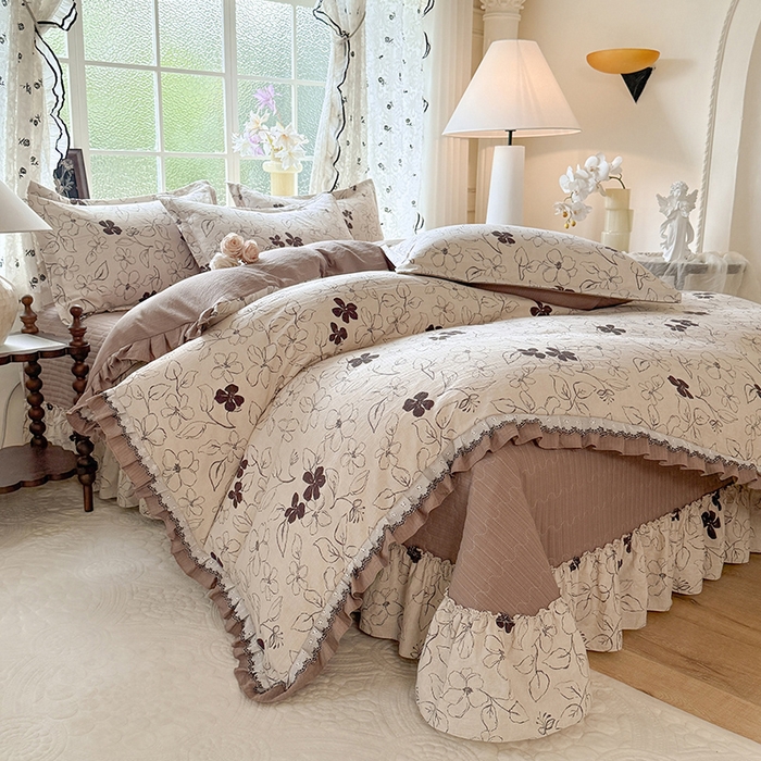 韩约家纺 2025新款1双层刺绣花边法式床盖款棉麻四件套（全网控价：不低于1.5m139，1.8m144，2.0m149，2.0加大154） 情陌