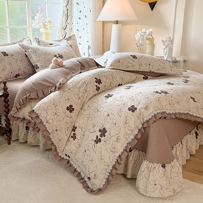 91家纺网 家纺一手货源 找家纺 韩约家纺 2025新款1双层刺绣花边法式床盖款棉麻四件套（全网控价：不低于1.5m139，1.8m144，2.0m149，2.0加大154） 情陌