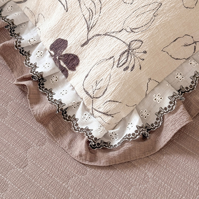 91家纺网 家纺一手货源 找家纺 韩约家纺 2025新款1双层刺绣花边法式床盖款棉麻四件套（全网控价：不低于1.5m139，1.8m144，2.0m149，2.0加大154） 情陌