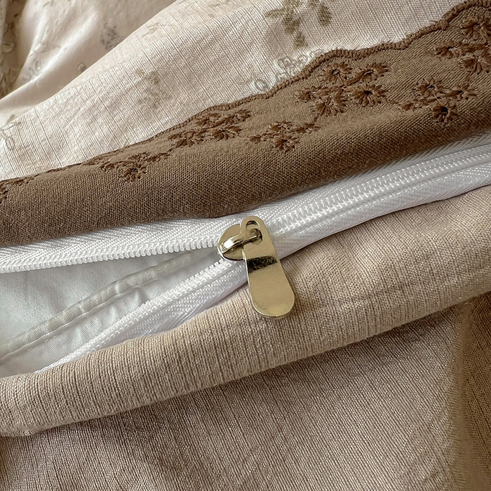 91家纺网 家纺一手货源 找家纺 美梦家纺 2025新款皱皱纱花边夹棉床盖四件套 洛千凝