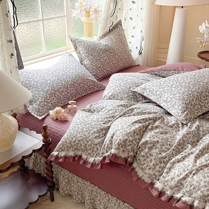 91家纺网 家纺一手货源 找家纺 韩约家纺 2025新款1双层刺绣花边法式床盖款棉麻四件套（全网控价：不低于1.5m139，1.8m144，2.0m149，2.0加大154） 秋雨