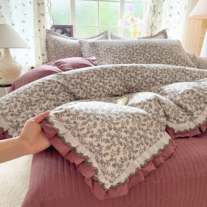 91家纺网 家纺一手货源 找家纺 韩约家纺 2025新款1双层刺绣花边法式床盖款棉麻四件套（全网控价：不低于1.5m139，1.8m144，2.0m149，2.0加大154） 秋雨