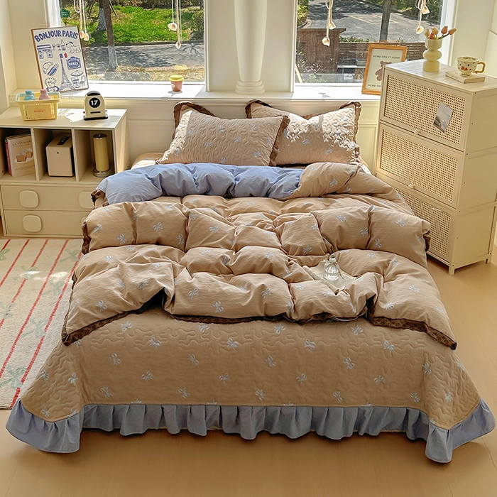 91家纺网 家纺一手货源 找家纺 美梦家纺 2025新款皱皱纱花边夹棉床盖四件套 梦露