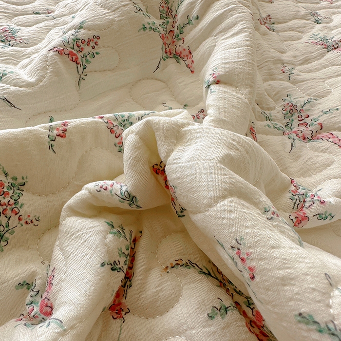 91家纺网 家纺一手货源 找家纺 美梦家纺 2025新款皱皱纱花边夹棉床盖四件套 知夏