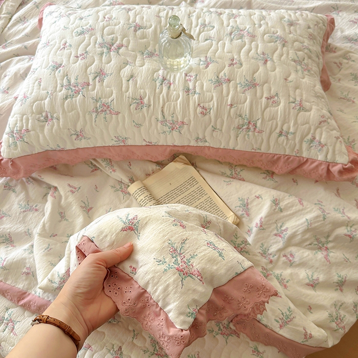 91家纺网 家纺一手货源 找家纺 美梦家纺 2025新款皱皱纱花边夹棉床盖四件套 知夏