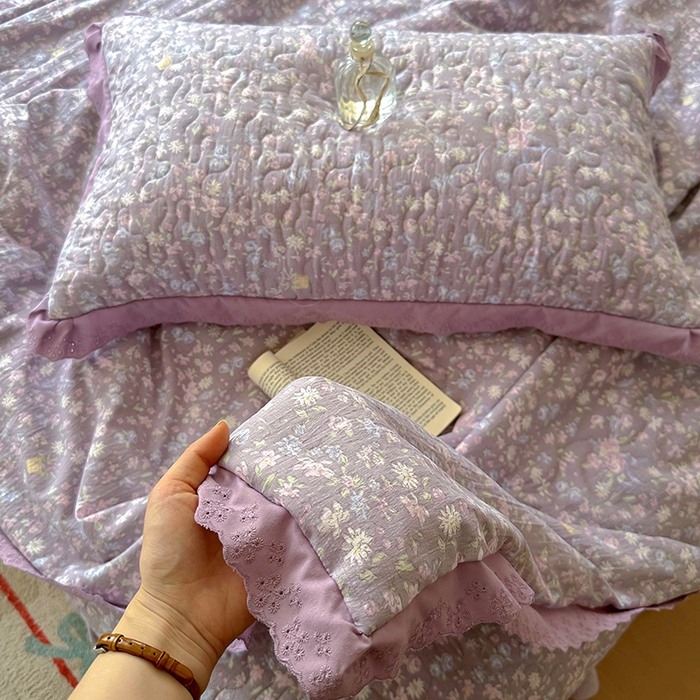 91家纺网 家纺一手货源 找家纺 （总）美梦家纺 2025新款皱皱纱花边夹棉床盖四件套