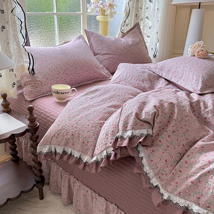 91家纺网 家纺一手货源 找家纺 韩约家纺 2025新款1双层刺绣花边法式床盖款棉麻四件套（全网控价：不低于1.5m139，1.8m144，2.0m149，2.0加大154） 樱樱季