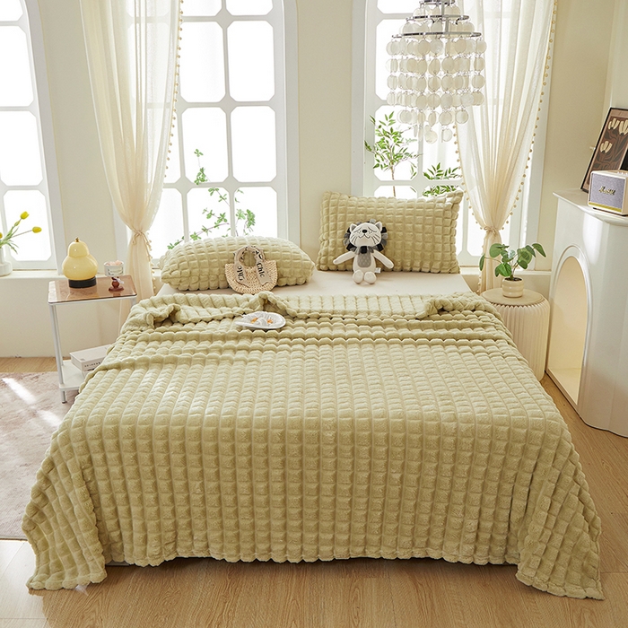 91家纺网 家纺一手货源 找家纺 楼兰公主 2025新款云感梦境纯色剪花雕花毯 柠檬黄