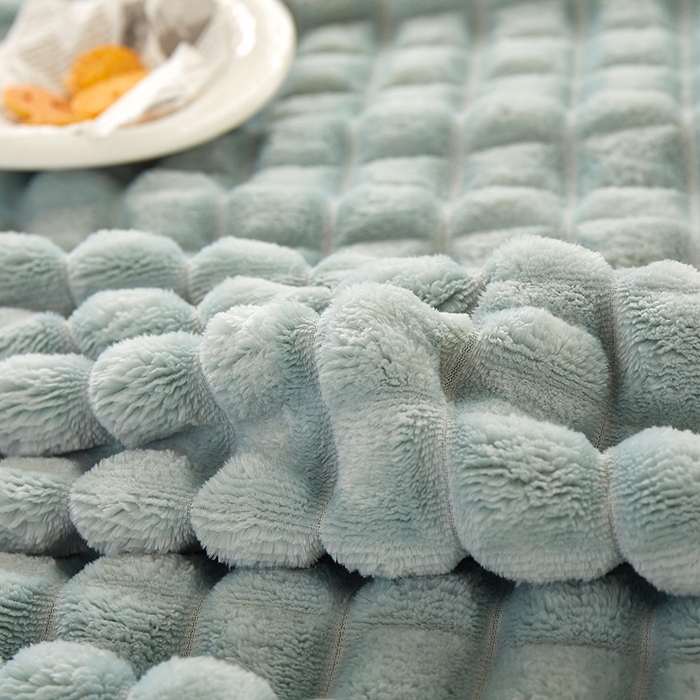 91家纺网 家纺一手货源 找家纺 楼兰公主 2025新款云感梦境纯色剪花雕花毯 云雾兰