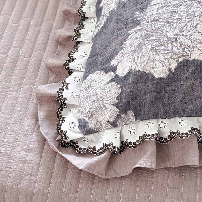 91家纺网 家纺一手货源 找家纺 韩约家纺 2025新款1双层刺绣花边法式床盖款棉麻四件套（全网控价：不低于1.5m139，1.8m144，2.0m149，2.0加大154） 玉环