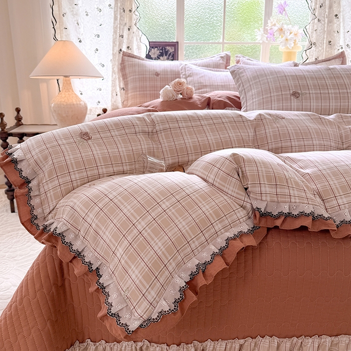 91家纺网 家纺一手货源 找家纺 韩约家纺 2025新款1双层刺绣花边法式床盖款棉麻四件套（全网控价：不低于1.5m139，1.8m144，2.0m149，2.0加大154） 约定