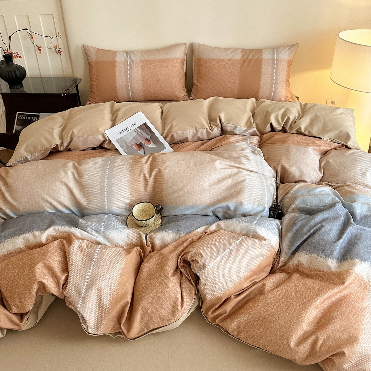 91家纺网 家纺一手货源 找家纺 捌月 2025新款A类数码印花北欧风全棉加厚磨毛四件套直播新品 布鲁尼