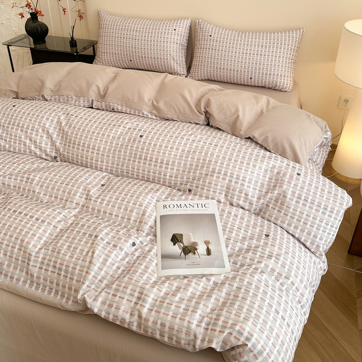 91家纺网 家纺一手货源 找家纺 捌月 2025新款A类数码印花北欧风全棉加厚磨毛四件套直播新品 瑞丽