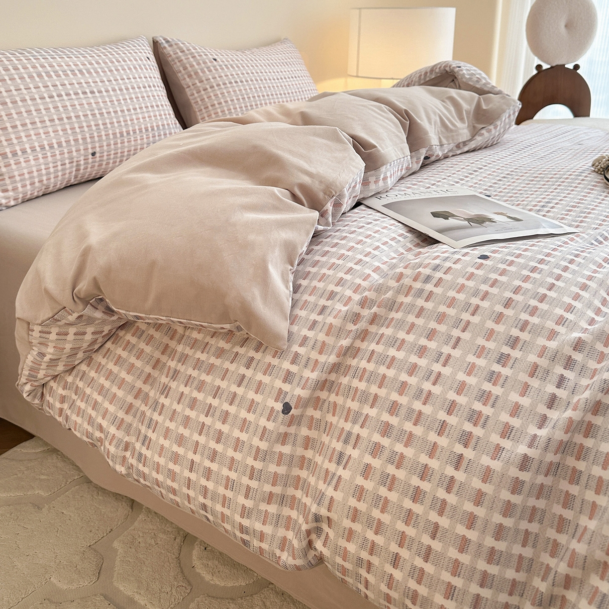 91家纺网 家纺一手货源 找家纺 捌月 2025新款A类数码印花北欧风全棉加厚磨毛四件套直播新品 瑞丽