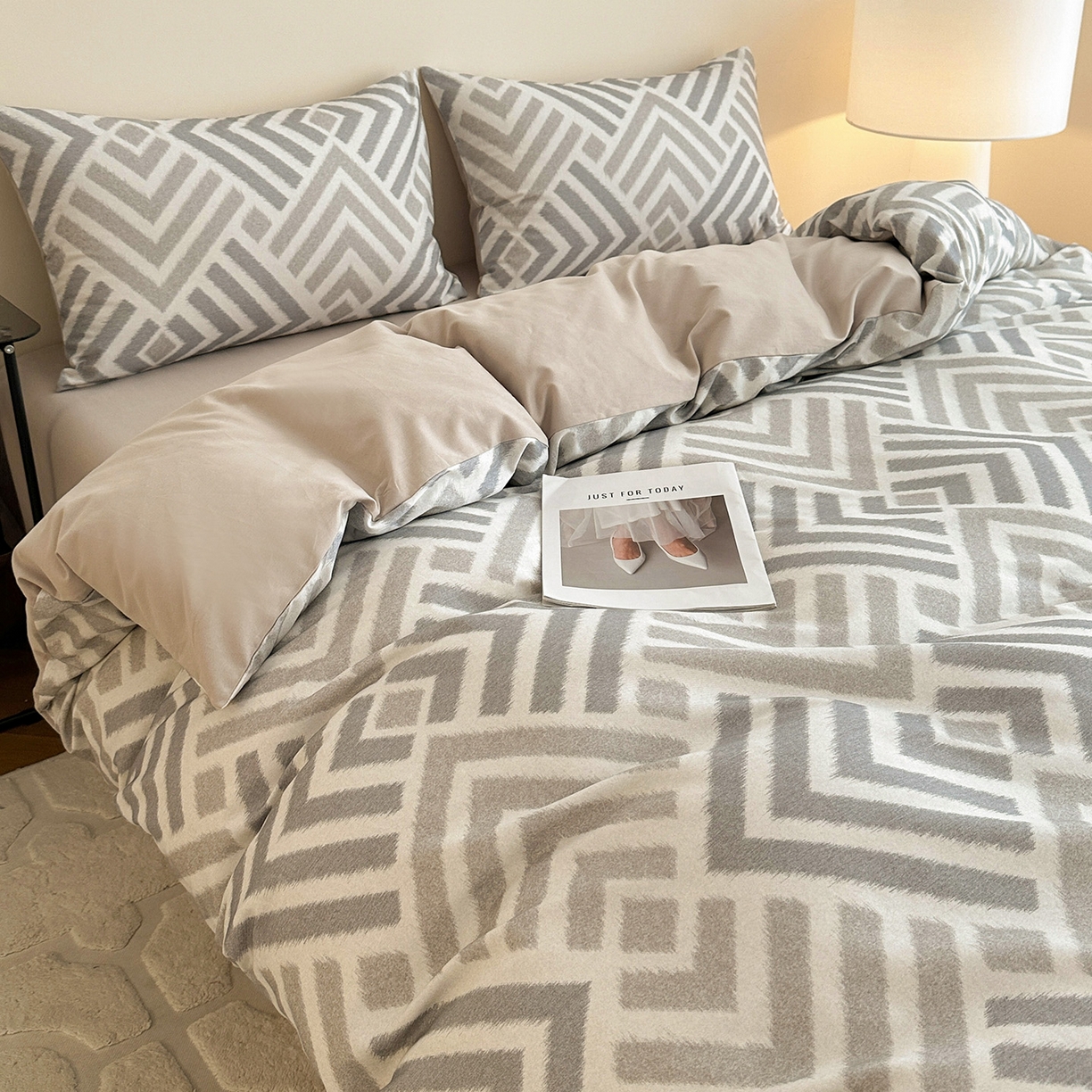 91家纺网 家纺一手货源 找家纺 捌月 2025新款A类数码印花北欧风全棉加厚磨毛四件套直播新品 半舟