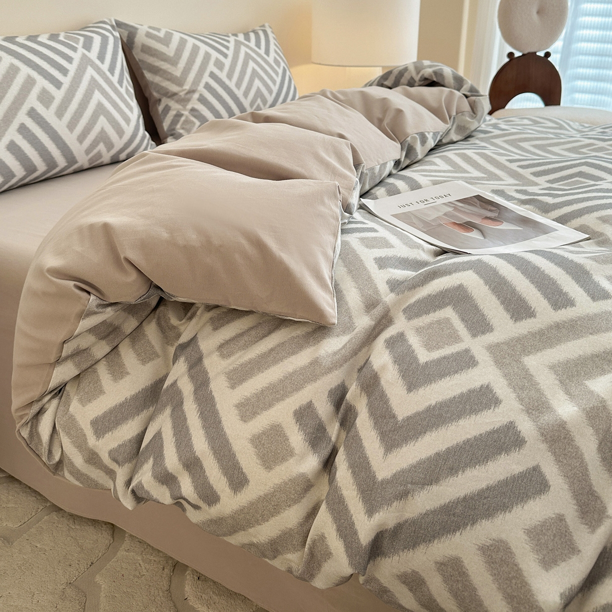 91家纺网 家纺一手货源 找家纺 捌月 2025新款A类数码印花北欧风全棉加厚磨毛四件套直播新品 半舟