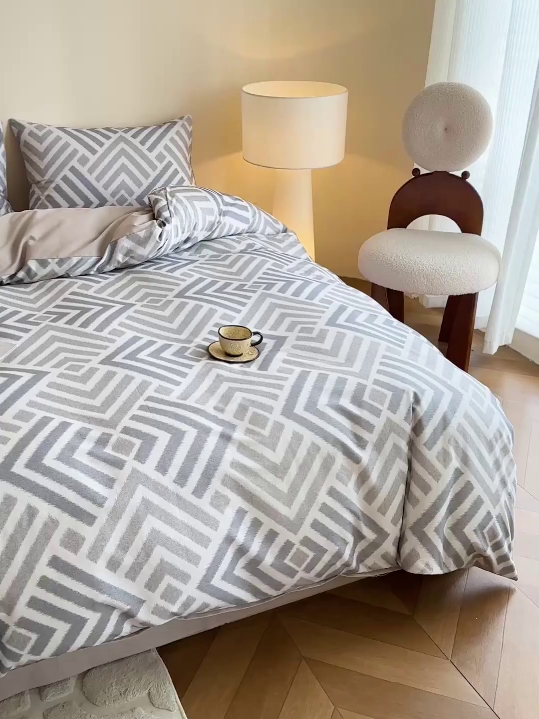 91家纺网 家纺一手货源 找家纺 捌月 2025新款A类数码印花北欧风全棉加厚磨毛四件套直播新品 半舟