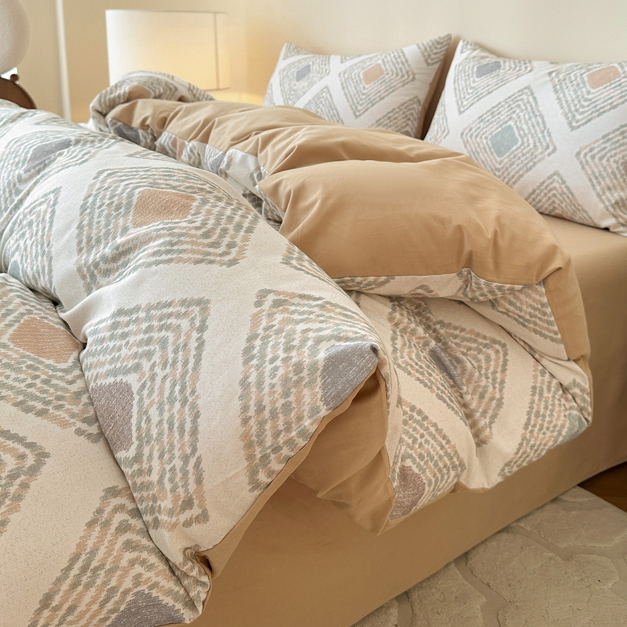 91家纺网 家纺一手货源 找家纺 捌月 2025新款A类数码印花北欧风全棉加厚磨毛四件套直播新品 贝拉