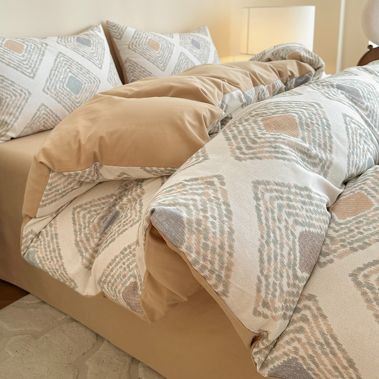 91家纺网 家纺一手货源 找家纺 捌月 2025新款A类数码印花北欧风全棉加厚磨毛四件套直播新品 贝拉