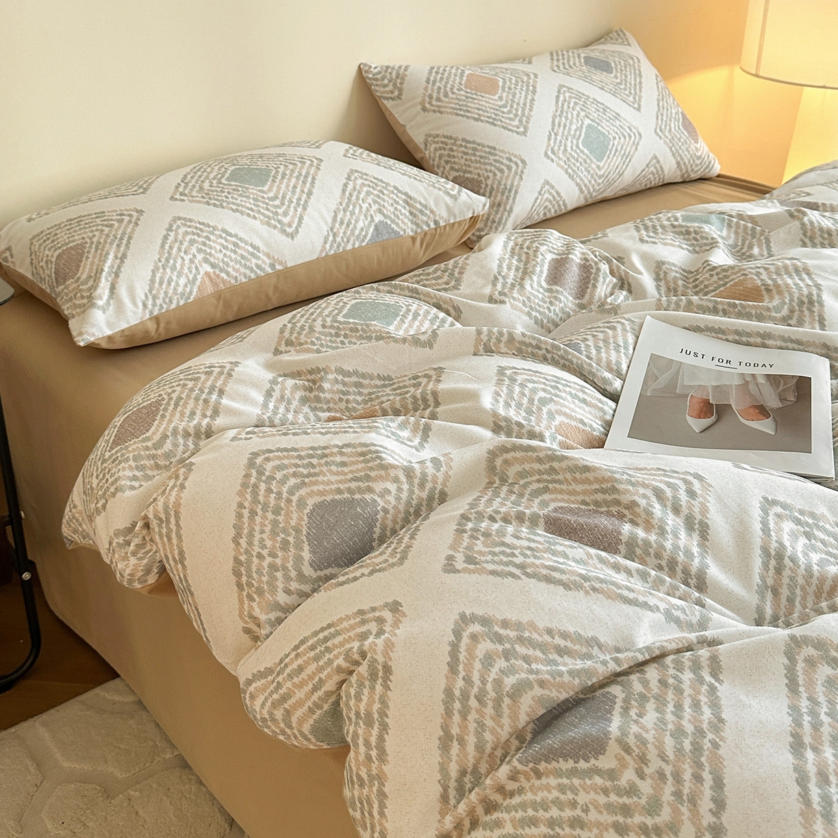 91家纺网 家纺一手货源 找家纺 捌月 2025新款A类数码印花北欧风全棉加厚磨毛四件套直播新品 贝拉