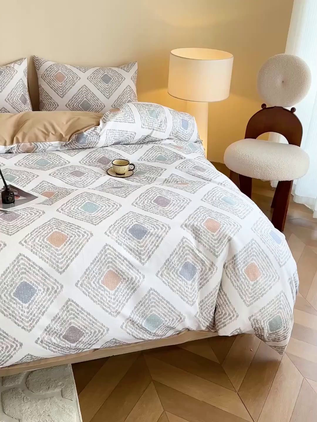 91家纺网 家纺一手货源 找家纺 捌月 2025新款A类数码印花北欧风全棉加厚磨毛四件套直播新品 贝拉