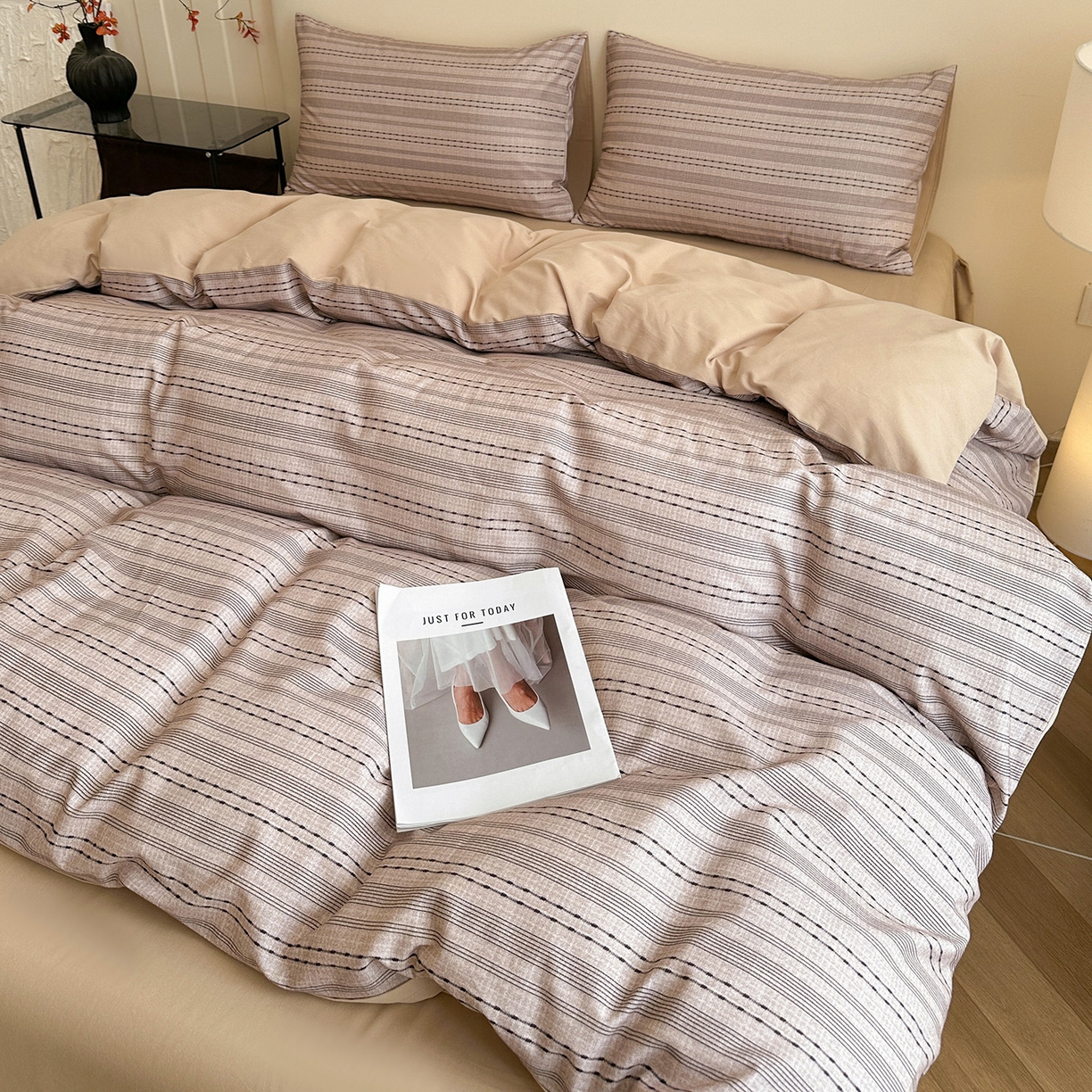 91家纺网 家纺一手货源 找家纺 捌月 2025新款A类数码印花北欧风全棉加厚磨毛四件套直播新品 初暖