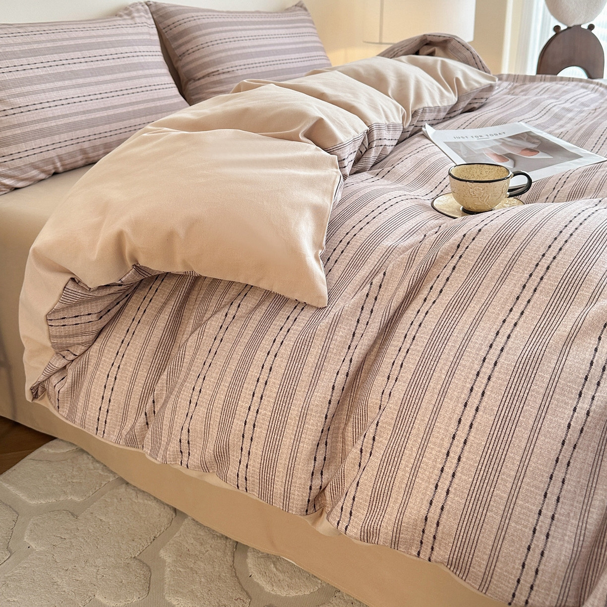 91家纺网 家纺一手货源 找家纺 捌月 2025新款A类数码印花北欧风全棉加厚磨毛四件套直播新品 初暖