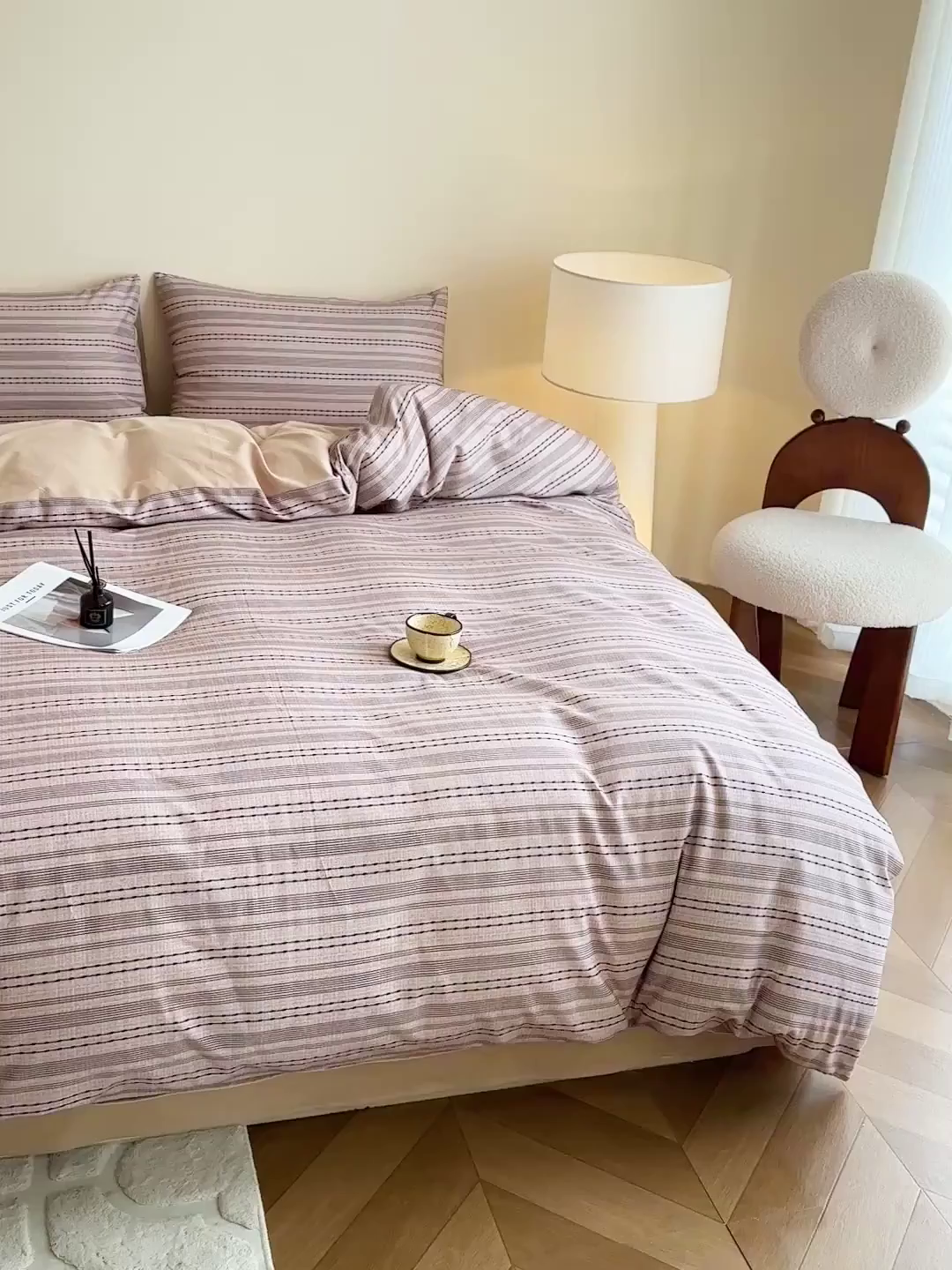 91家纺网 家纺一手货源 找家纺 捌月 2025新款A类数码印花北欧风全棉加厚磨毛四件套直播新品 初暖