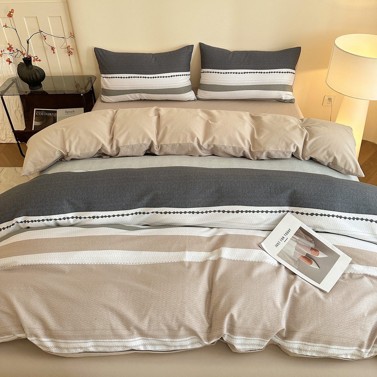 91家纺网 家纺一手货源 找家纺 捌月 2025新款A类数码印花北欧风全棉加厚磨毛四件套直播新品 灰腾