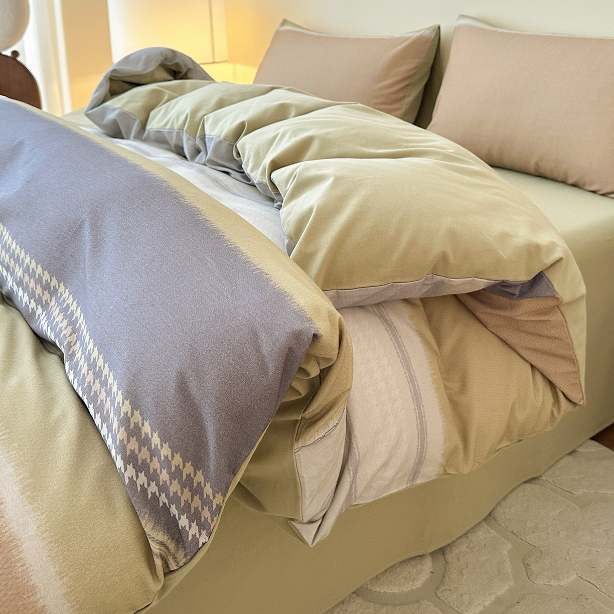 91家纺网 家纺一手货源 找家纺 捌月 2025新款A类数码印花北欧风全棉加厚磨毛四件套直播新品 吉赛尔