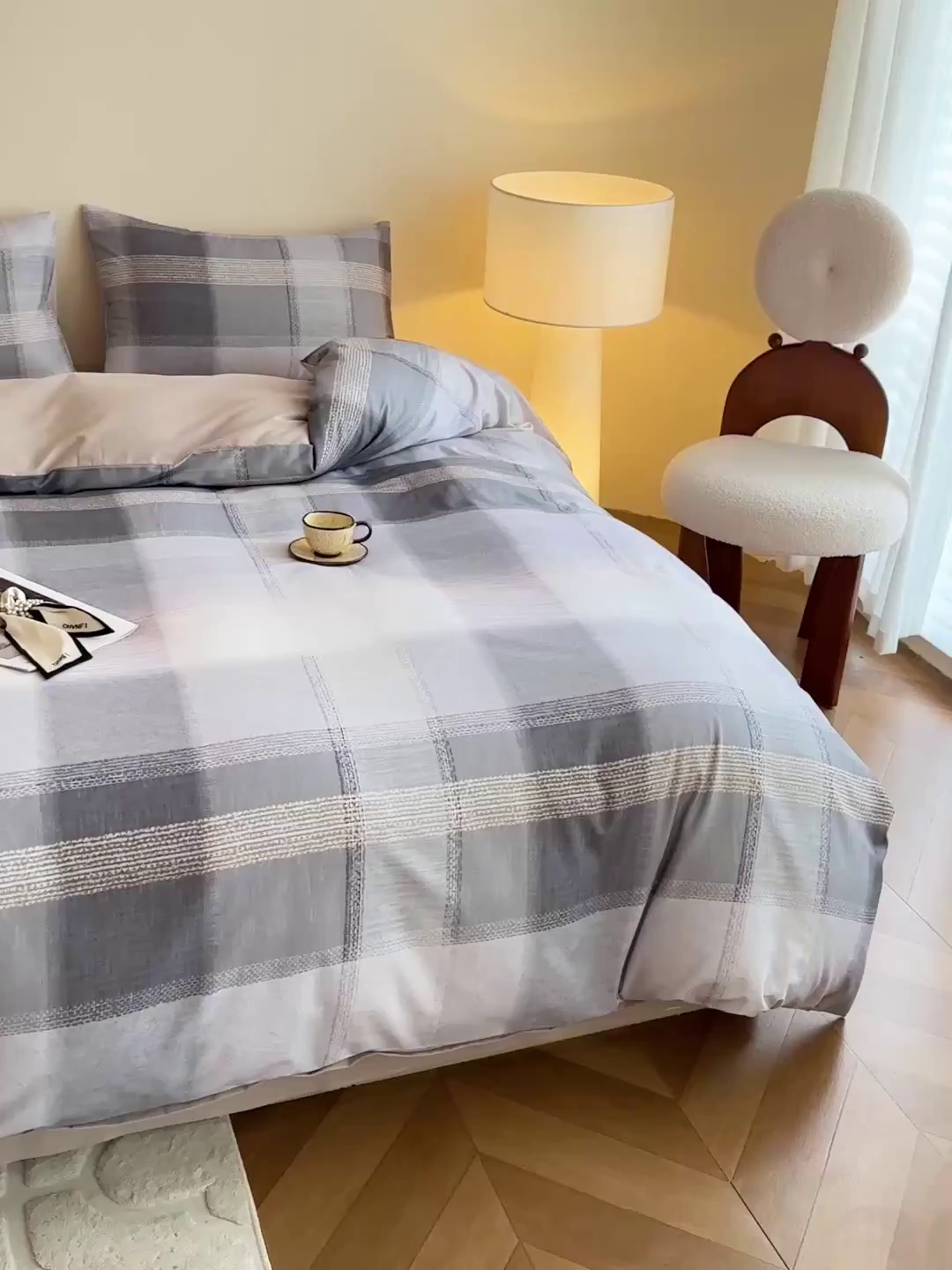 91家纺网 家纺一手货源 找家纺 捌月 2025新款A类数码印花北欧风全棉加厚磨毛四件套直播新品 简格