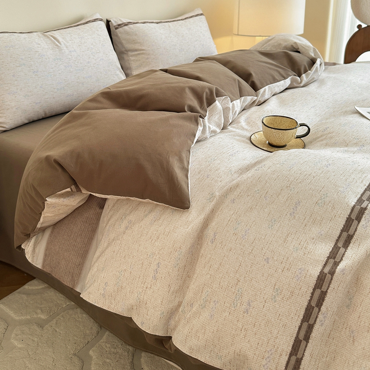 91家纺网 家纺一手货源 找家纺 捌月 2025新款A类数码印花北欧风全棉加厚磨毛四件套直播新品 卡米诺