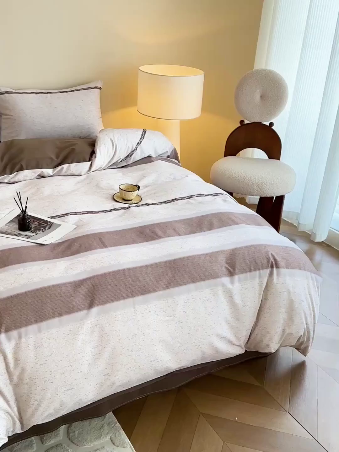 91家纺网 家纺一手货源 找家纺 捌月 2025新款A类数码印花北欧风全棉加厚磨毛四件套直播新品 卡米诺