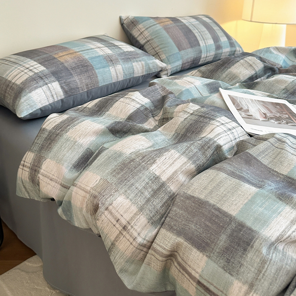 91家纺网 家纺一手货源 找家纺 捌月 2025新款A类数码印花北欧风全棉加厚磨毛四件套直播新品 蓝蒂斯