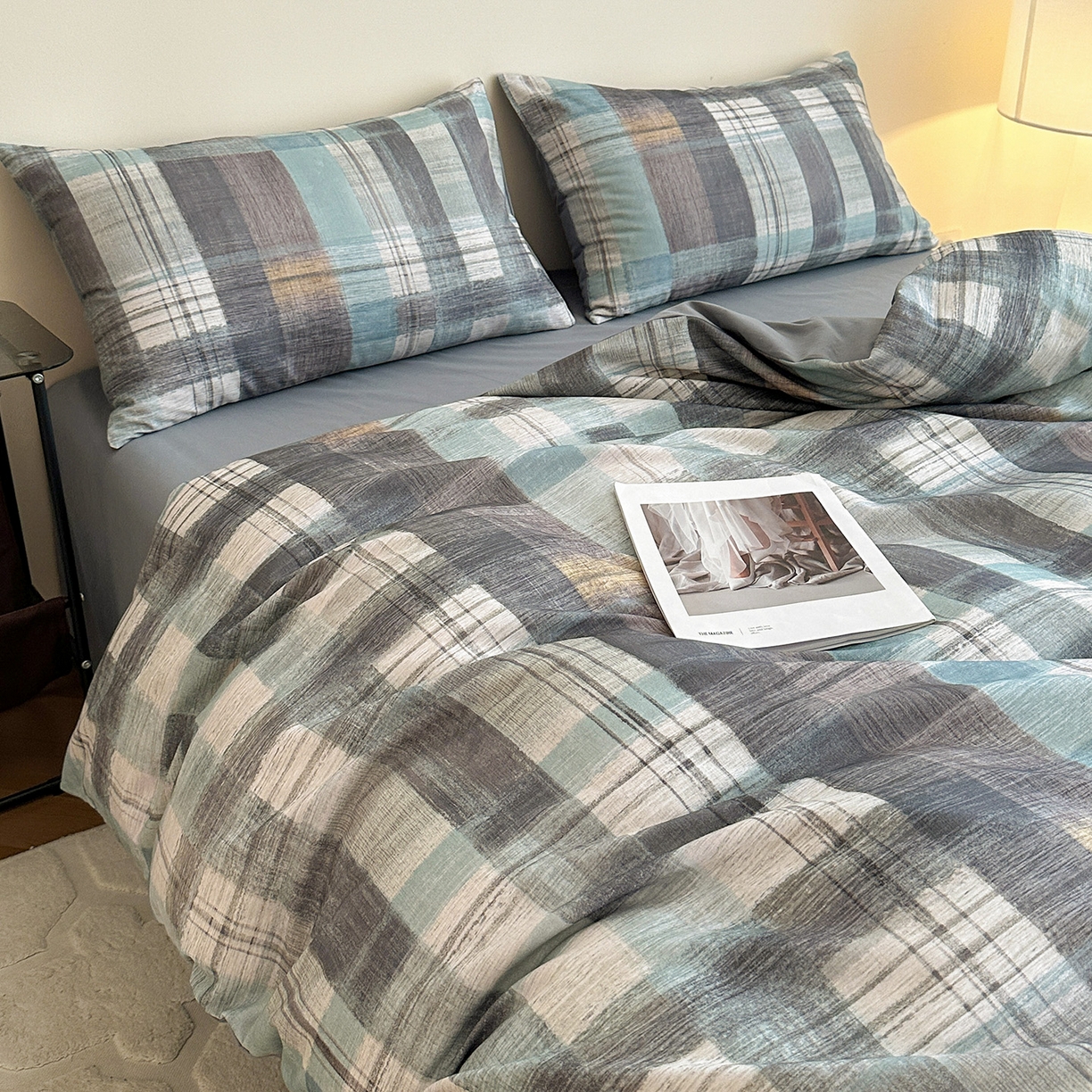 91家纺网 家纺一手货源 找家纺 捌月 2025新款A类数码印花北欧风全棉加厚磨毛四件套直播新品 蓝蒂斯