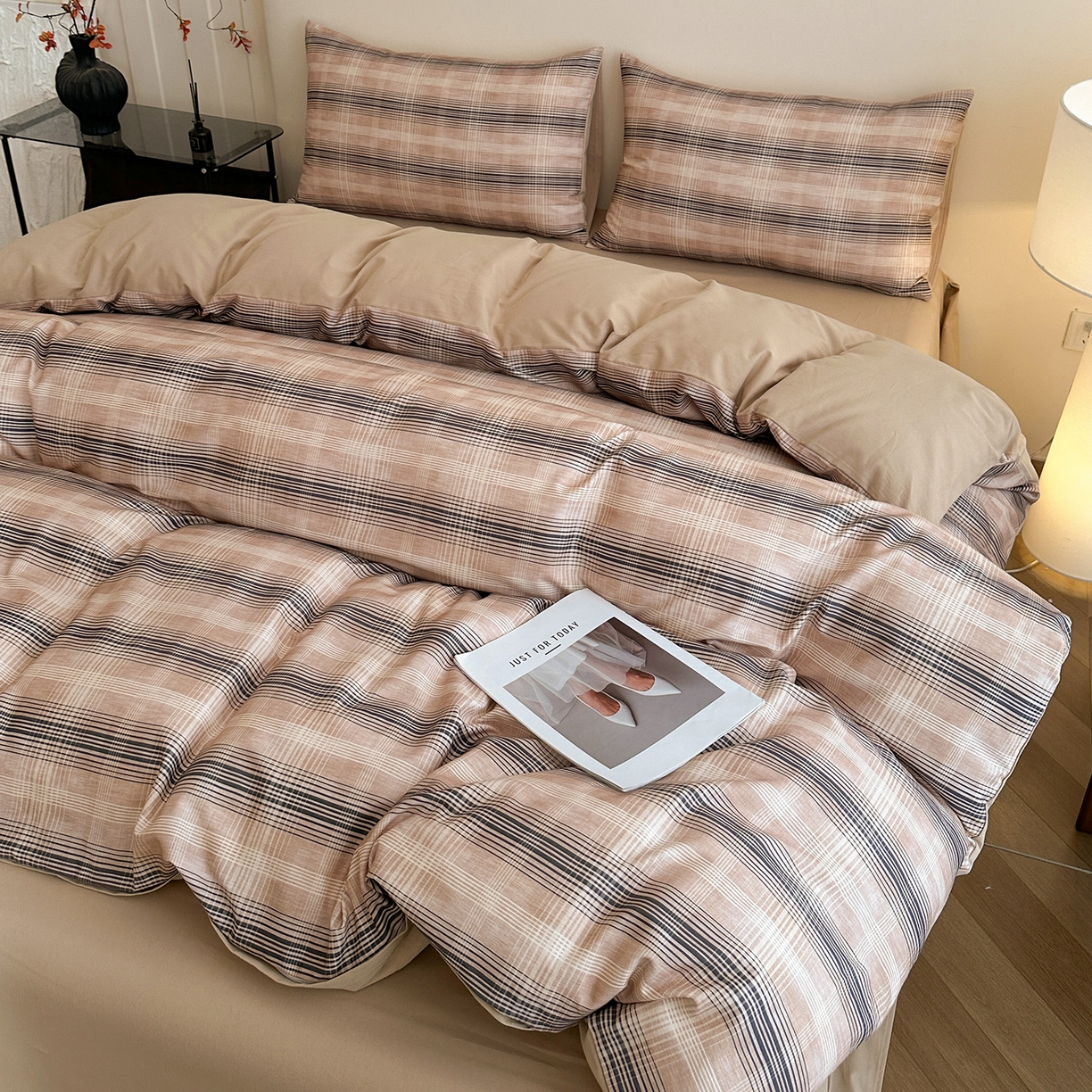 91家纺网 家纺一手货源 找家纺 捌月 2025新款A类数码印花北欧风全棉加厚磨毛四件套直播新品 摩卡